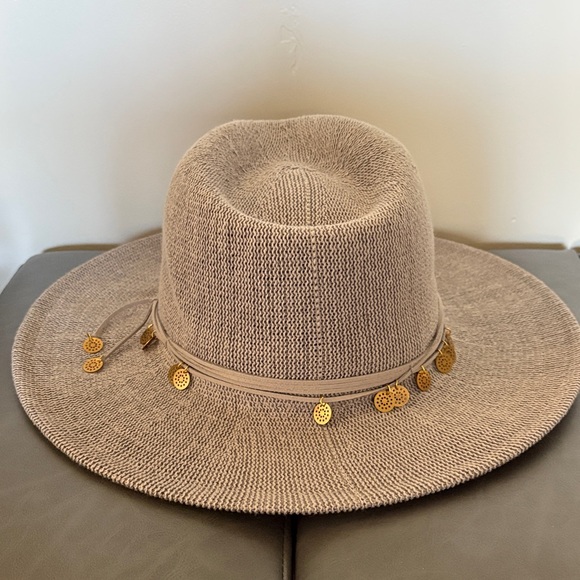 Elegant Gray Women's Hat with Gold Accents - Picture 2 of 5